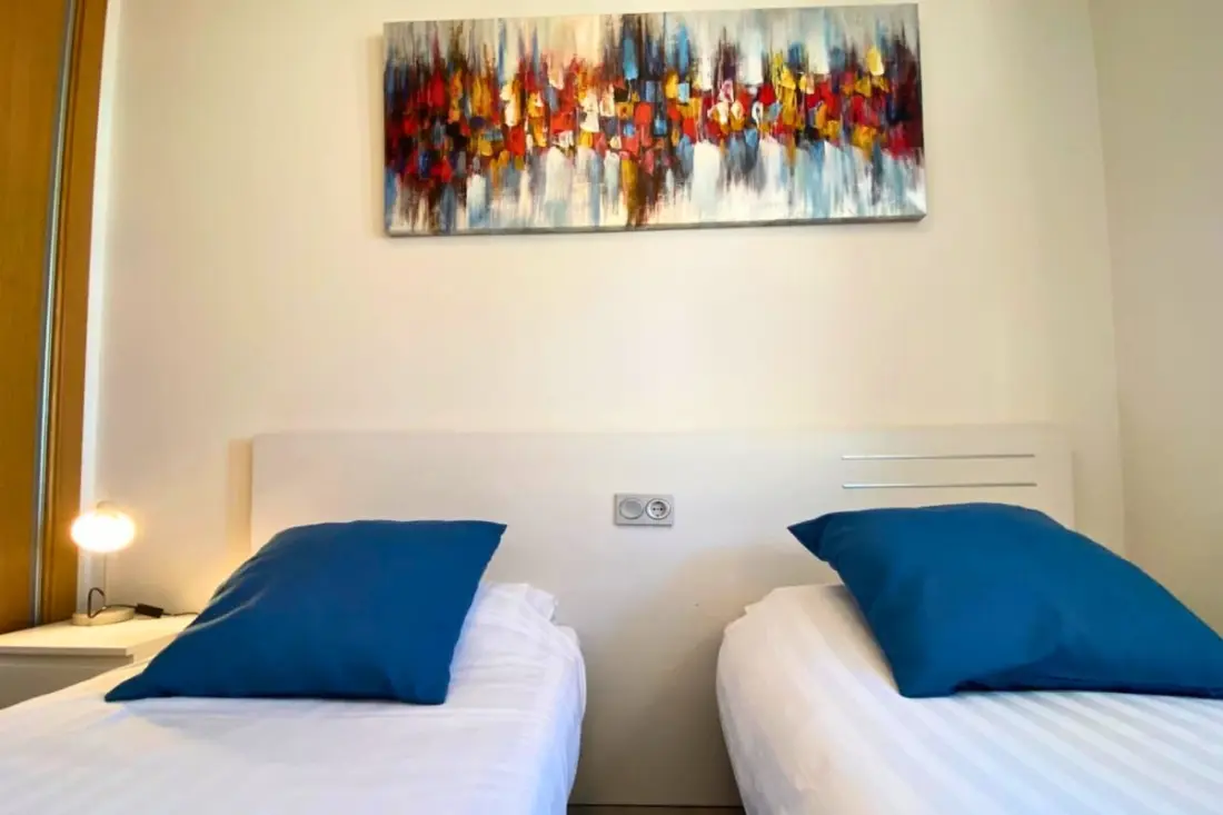 Appartement Moderne Avec Piscine, Terrasse Et Solarium équipé