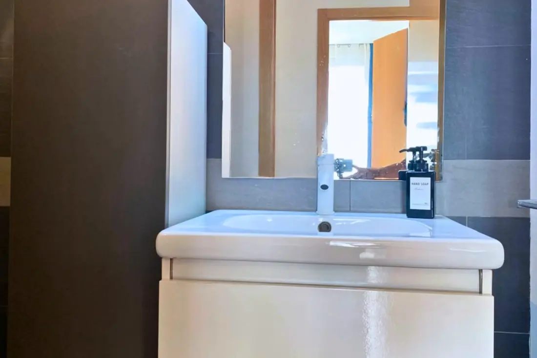 Appartement Moderne Avec Piscine, Terrasse Et Solarium équipé
