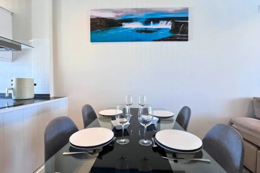 Appartement Moderne Avec Piscine, Terrasse Et Solarium équipé
