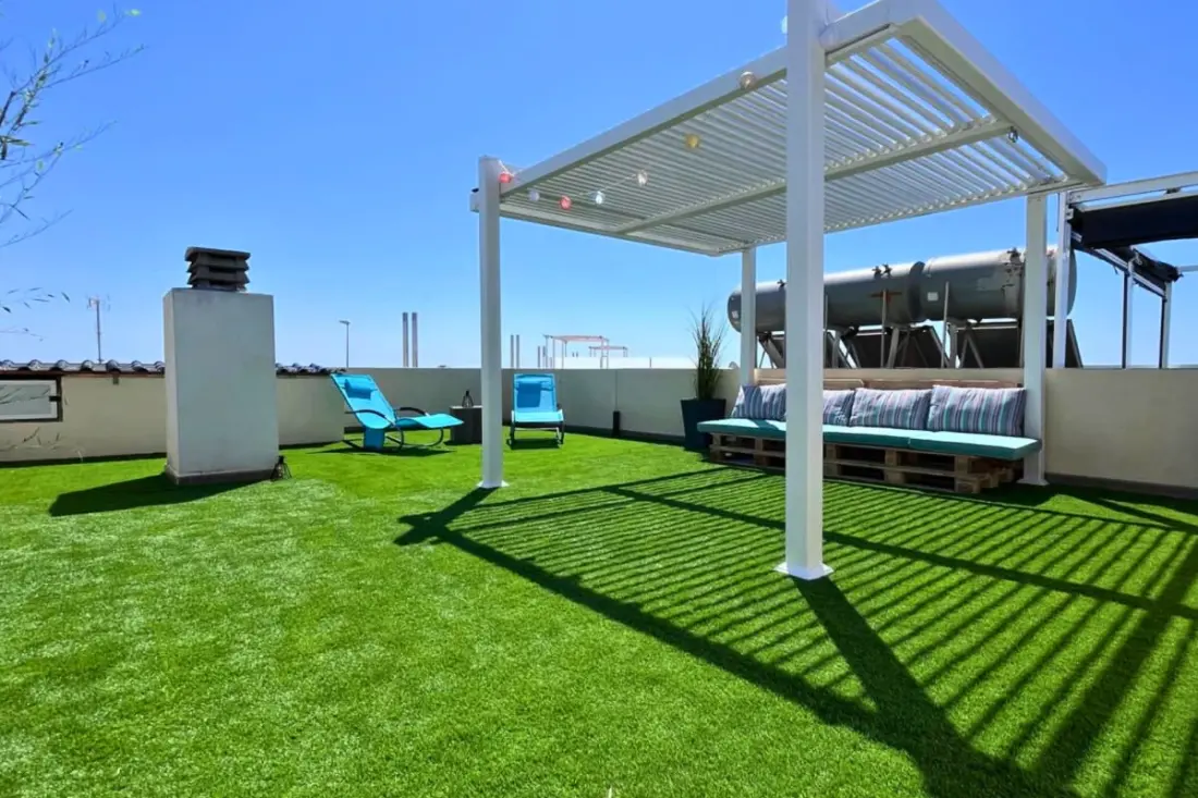 Appartement Moderne Avec Piscine, Terrasse Et Solarium équipé