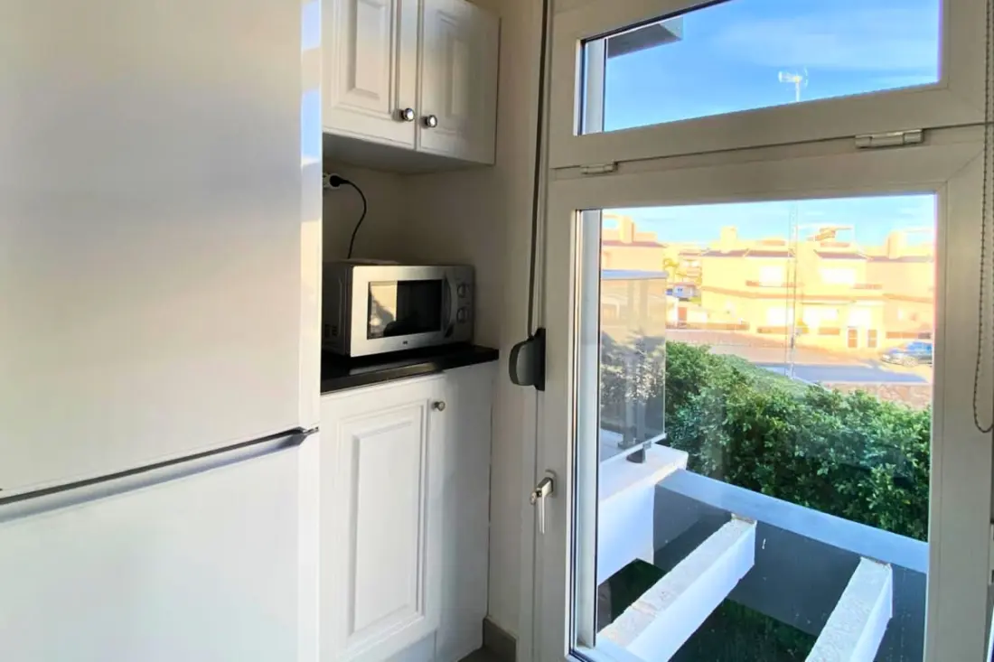 Appartement Moderne Avec Piscine, Terrasse Et Solarium équipé