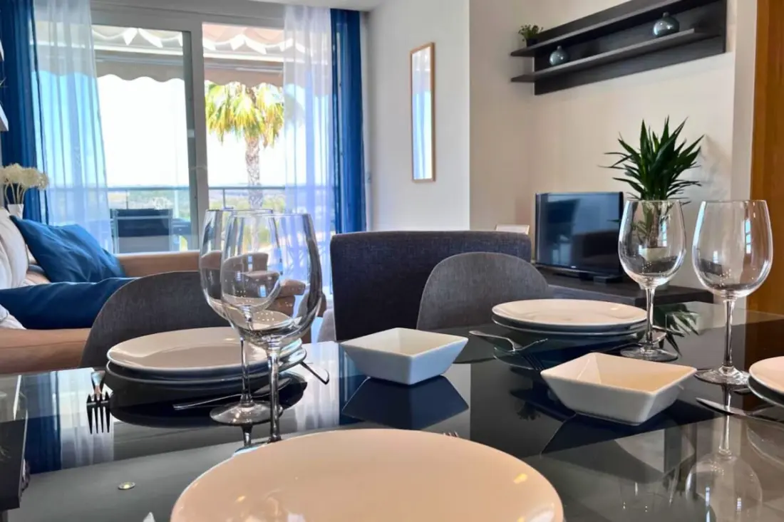 Appartement Moderne Avec Piscine, Terrasse Et Solarium équipé