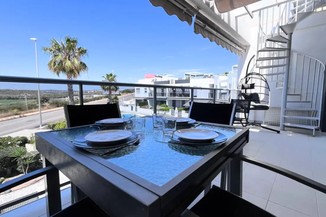 Appartement Moderne Avec Piscine, Terrasse Et Solarium équipé