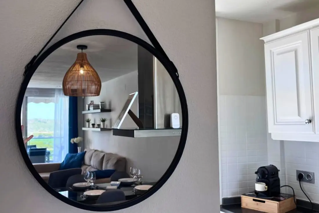 Appartement Moderne Avec Piscine, Terrasse Et Solarium équipé