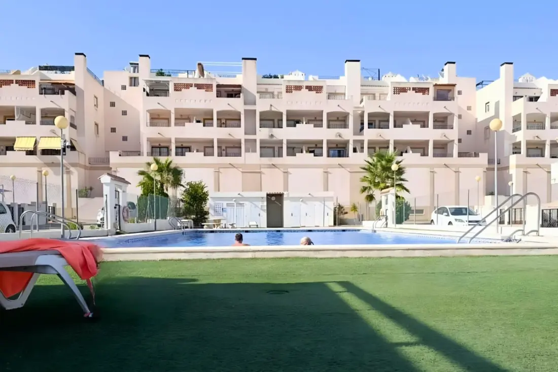 Soleil, Golf Et Piscine : La Villa Idéale Pour Vos Vacances !