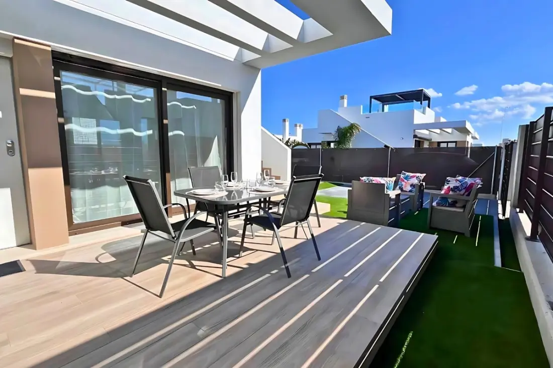 Golf, Soleil Et Piscine Privée Pour Un Séjour De Rêve !