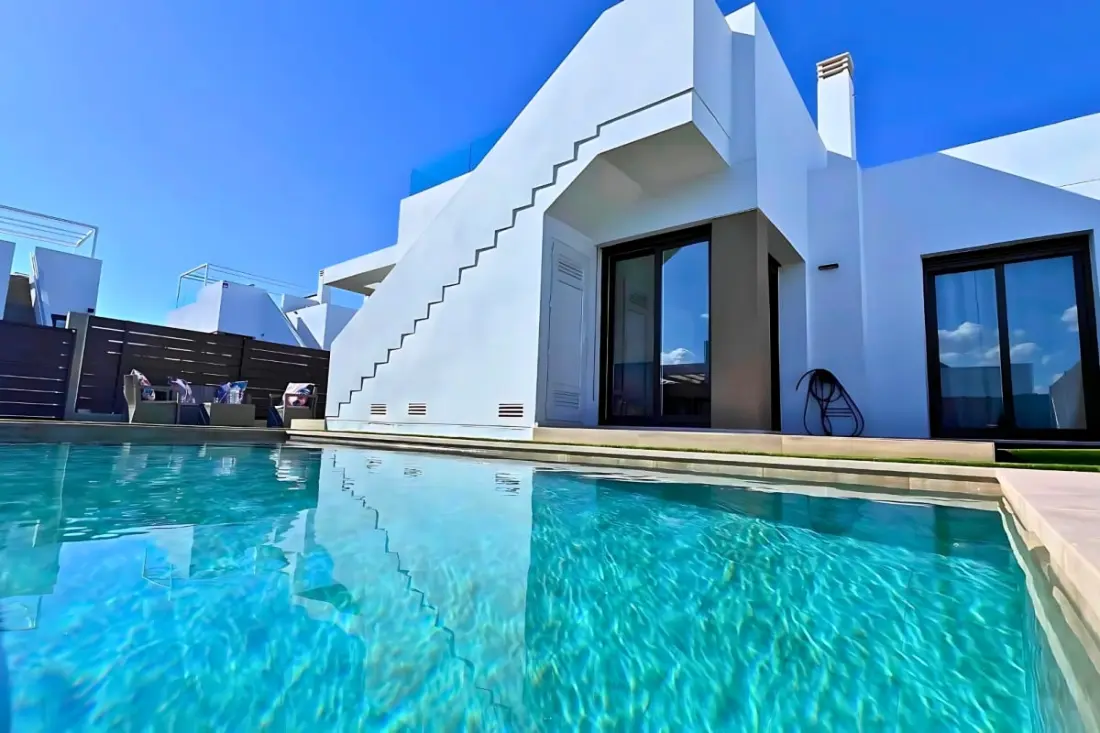 Golf, Soleil Et Piscine Privée Pour Un Séjour De Rêve !