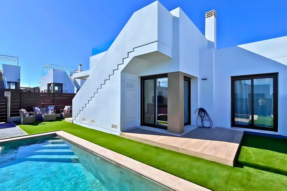 Golf, Soleil Et Piscine Privée Pour Un Séjour De Rêve !
