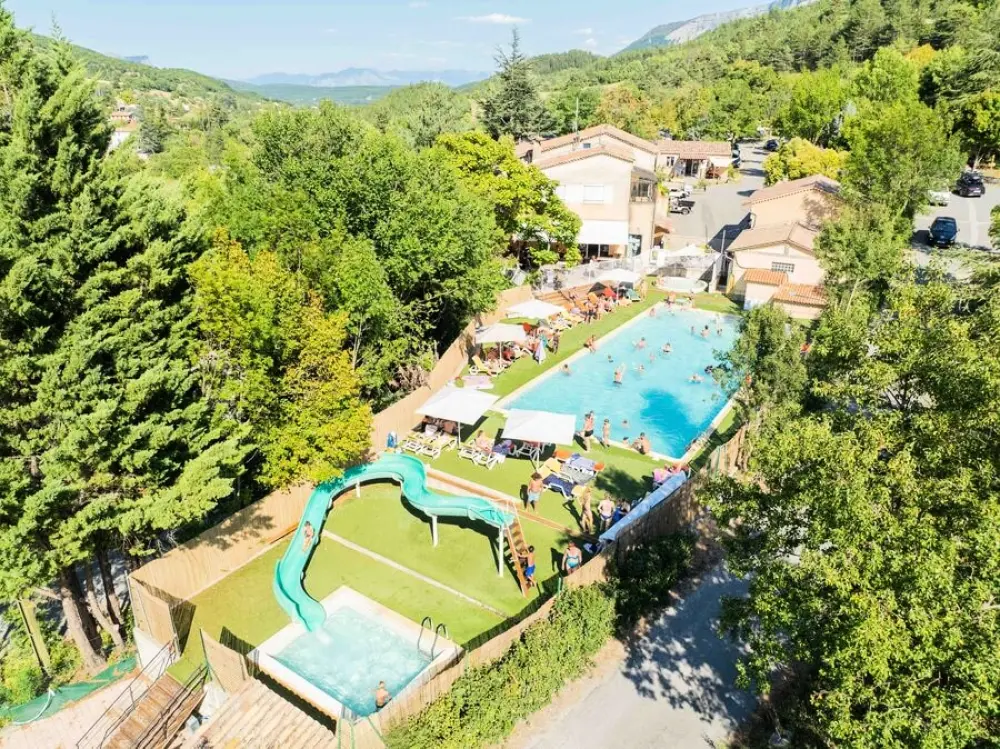 Camping Les Princes d'Orange 3 étoiles★★★