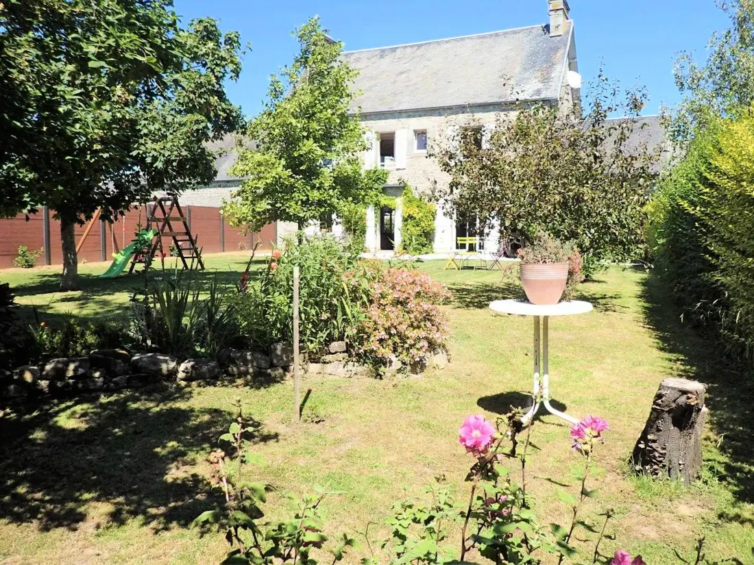 Maison de Vacances ORVAL SUR SIENNE 3