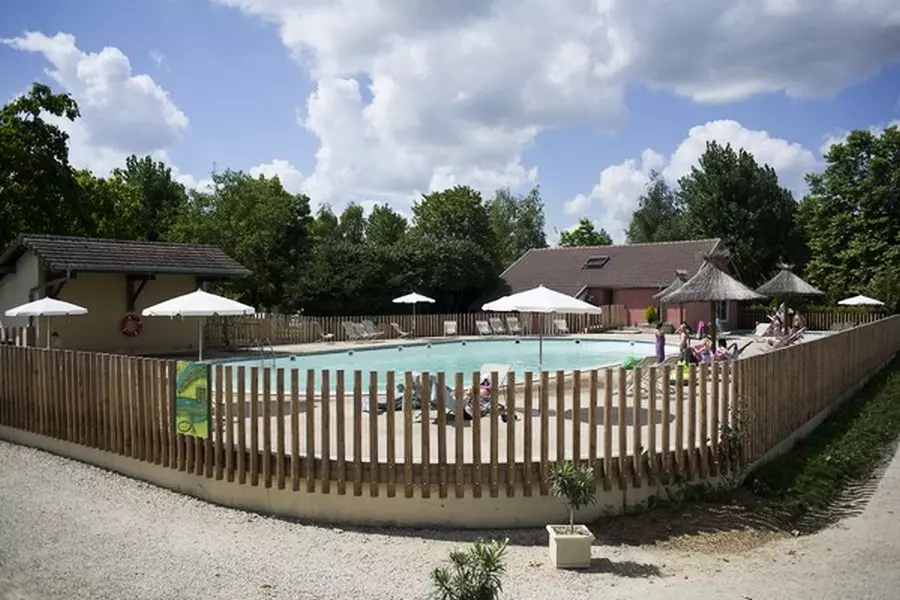 Camping Huttopia La Plage Blanche Location Ounans