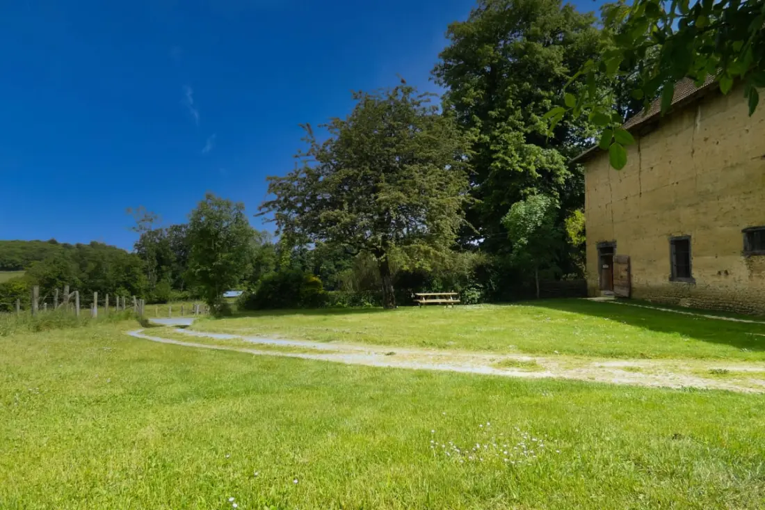 Résidence La Bergerie, Gîte De Charme Au Calme, Lac De Paladru
