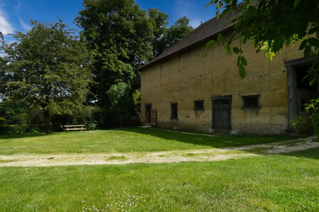 Résidence La Bergerie, Gîte De Charme Au Calme, Lac De Paladru