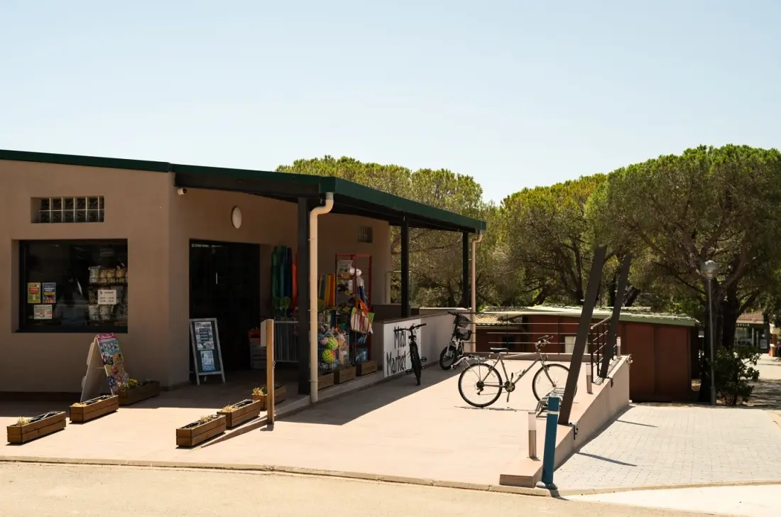 Camping Internacional Palamos by Viajes Velero  3 étoiles★★★