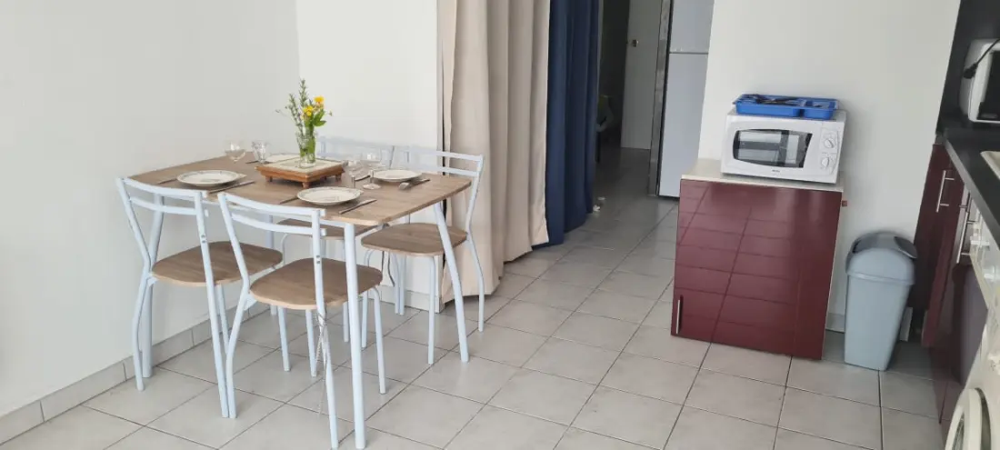 Appartement Avec Terrasse &amp; Piscine