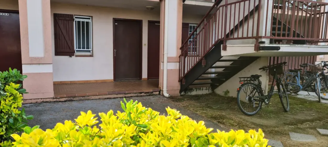 Appartement Avec Terrasse &amp; Piscine