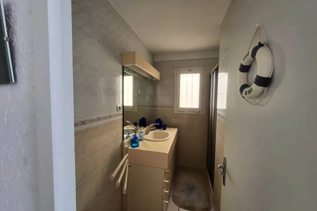 Appartement Pieds Dans L'eau Avec Terrasse