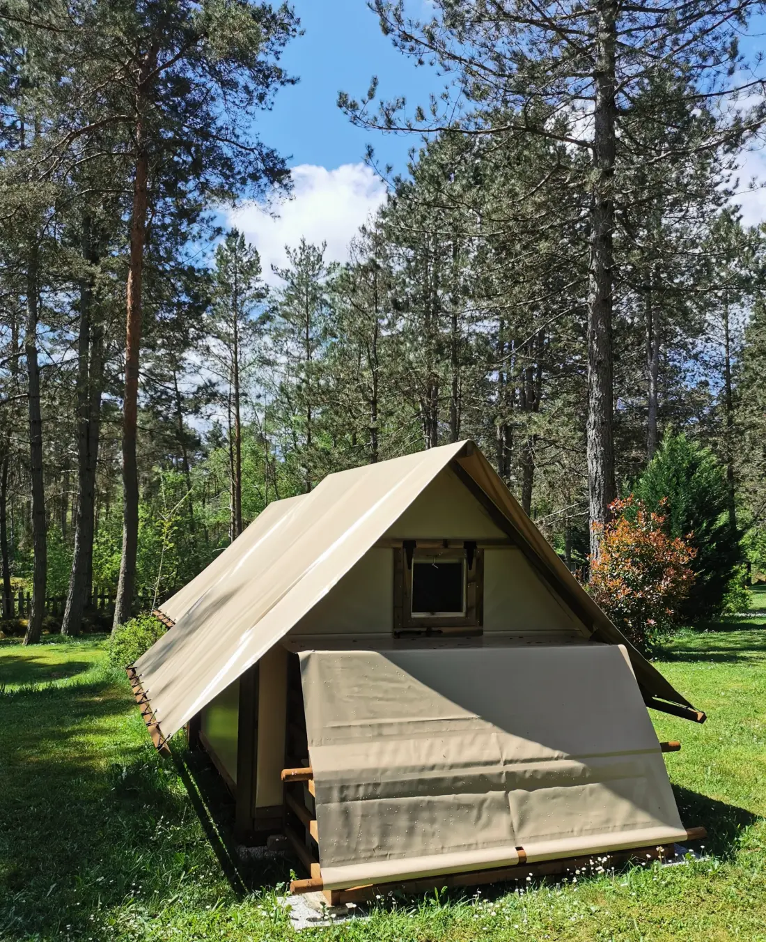 Camping Les Sapins de Correze 3 étoiles★★★