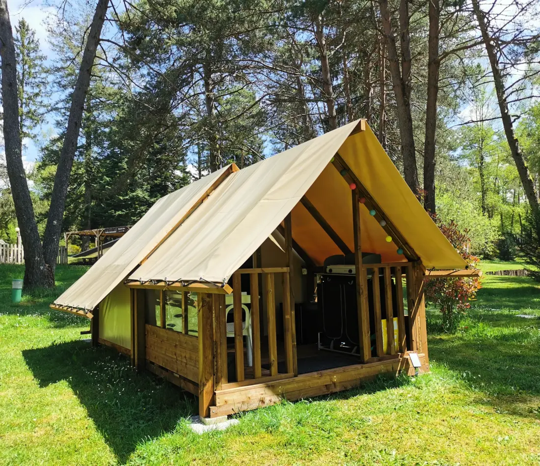 Camping Les Sapins de Correze 3 étoiles★★★