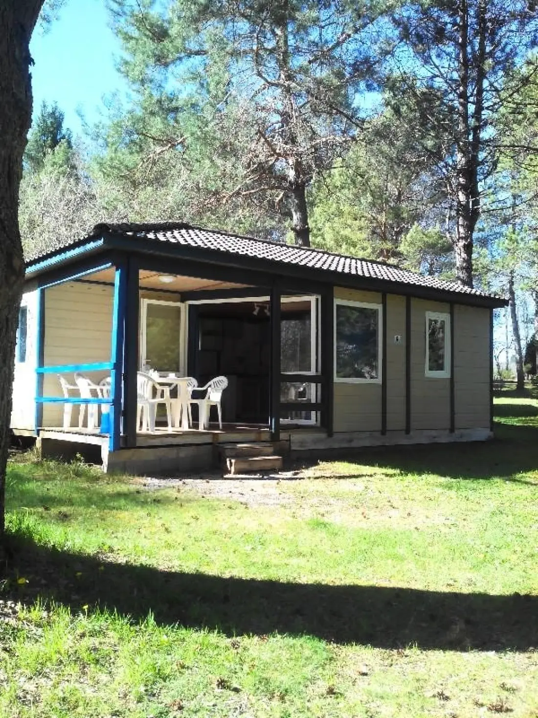 Camping Les Sapins de Correze 3 étoiles★★★