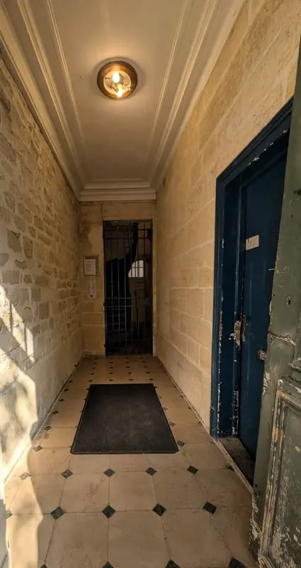 Studio Proche De La Place Des Vosges, Paris