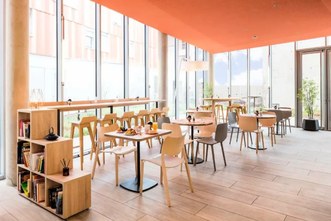 Aparthotel Adagio access Paris Massy Gare TGV