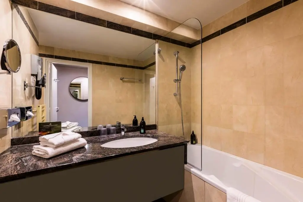 Aparthotel Adagio Paris Haussmann Champs-Elysées 4 étoiles★★★★