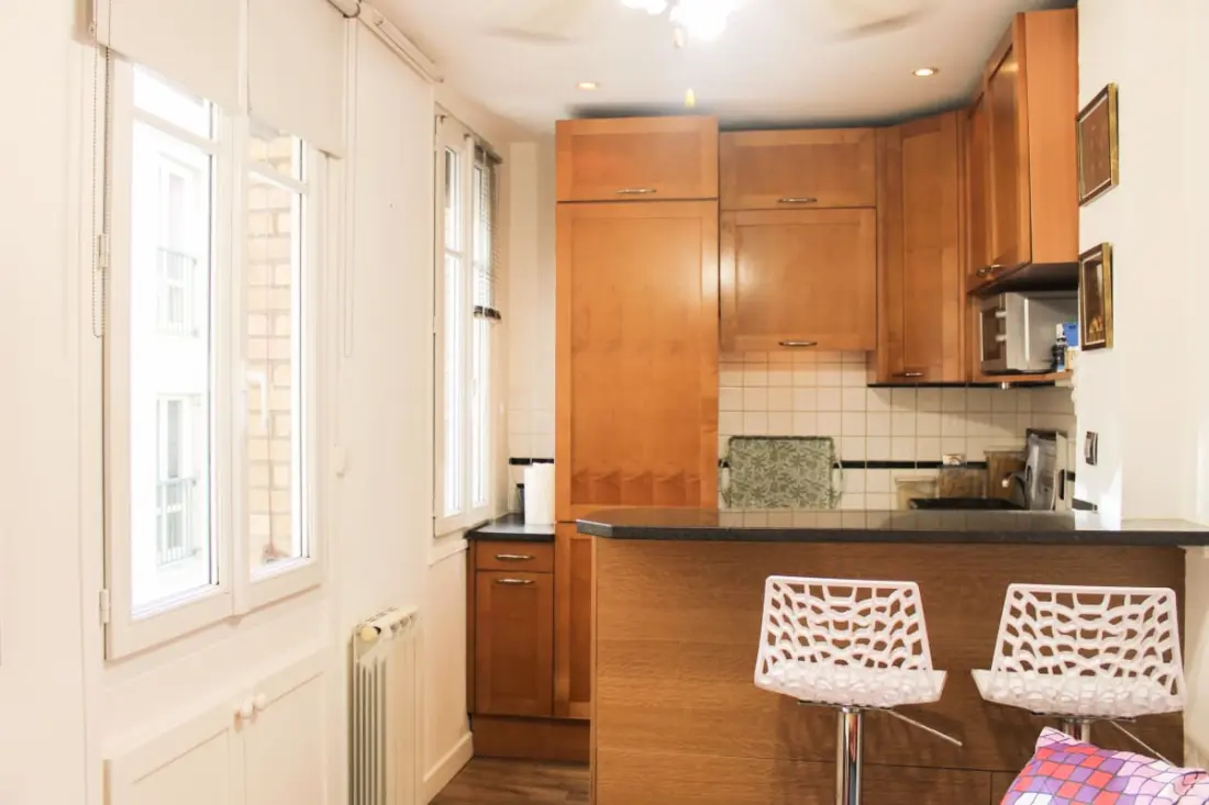 Appartement Au Cœur De Paris, Calme Et Pratique