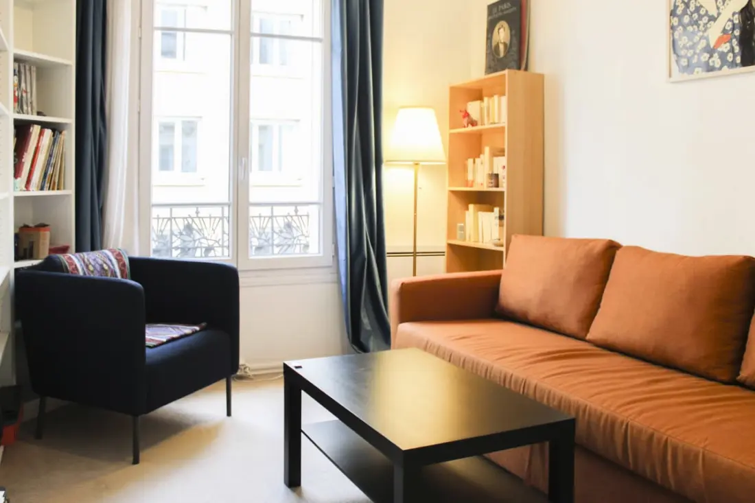 Appartement Au Cœur De Paris, Calme Et Pratique