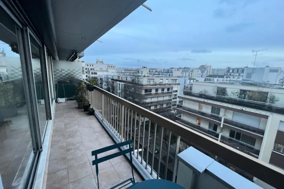 Appartement Calme Près Du Marais, Balcon