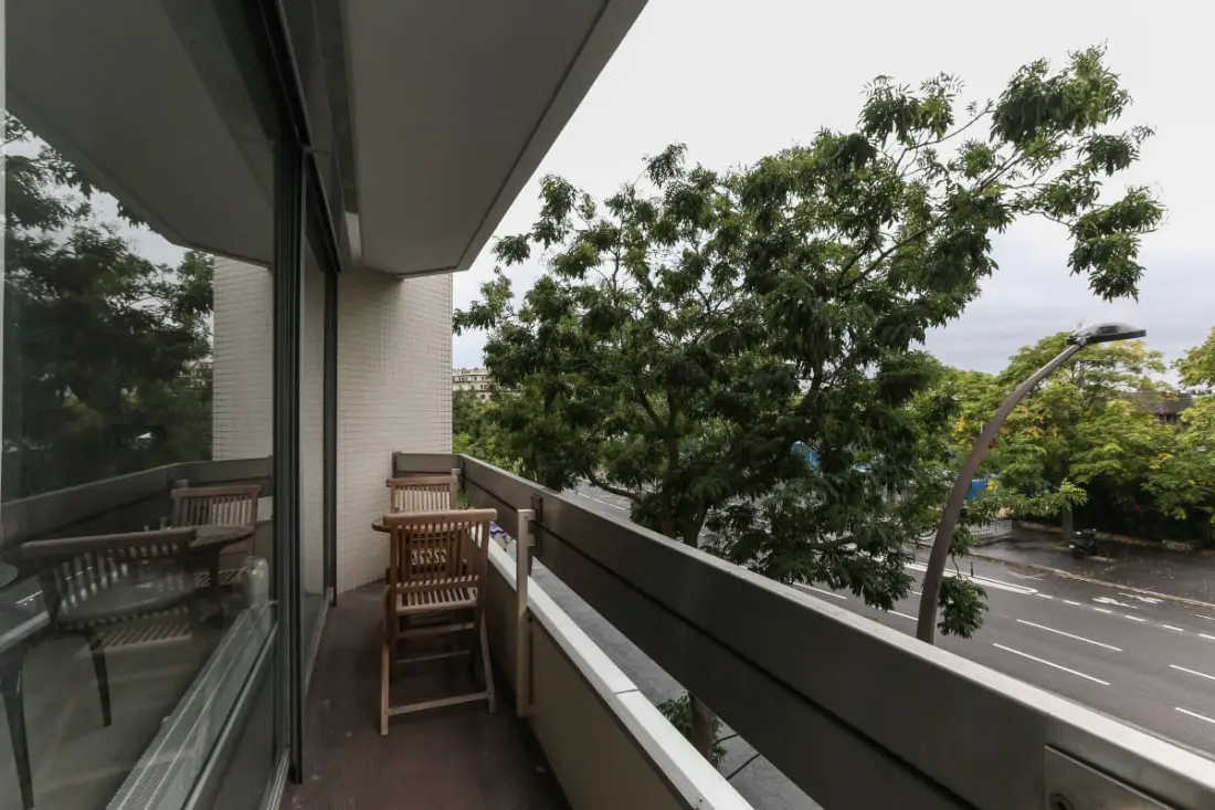 Appartement Lumineux à Paris Avec Balcon Filant