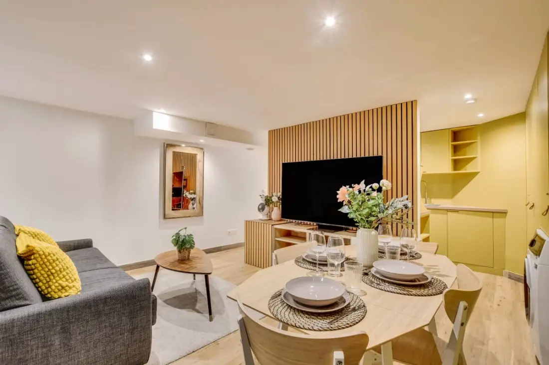 Grand Studio En Sous Sol - Gare Montparnasse