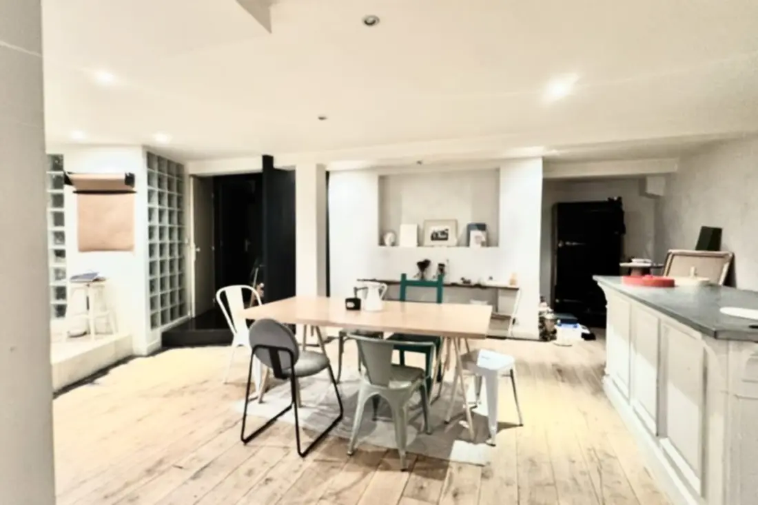 Maison Loft De 100 M² Avec Jardin à Paris