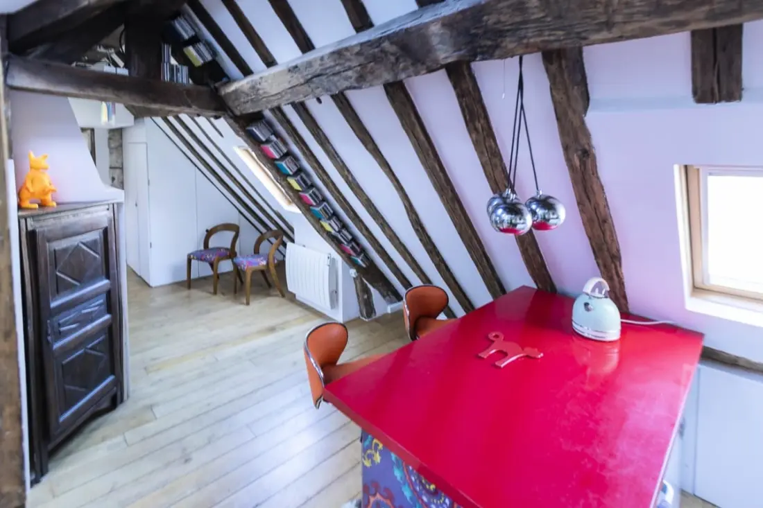 Appartement De Charme Sous Les Toits De Paris