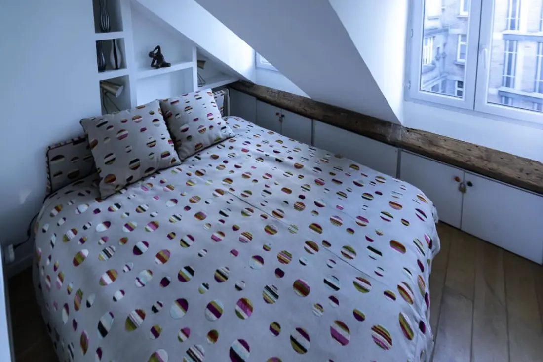 Appartement De Charme Sous Les Toits De Paris