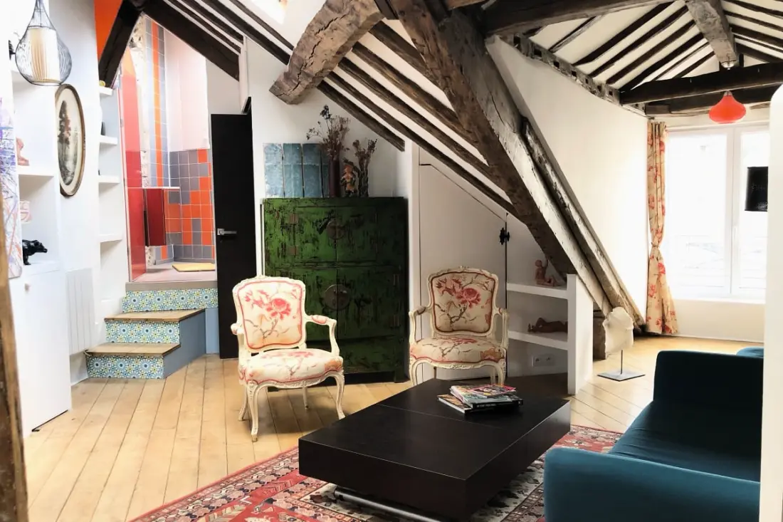 Appartement De Charme Sous Les Toits De Paris