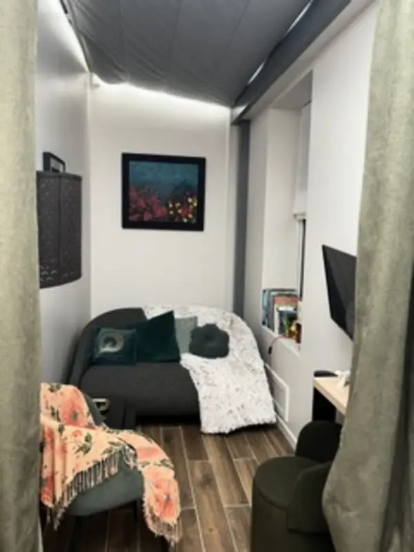 Charmant T2 Batignolles Avec Cour Privée