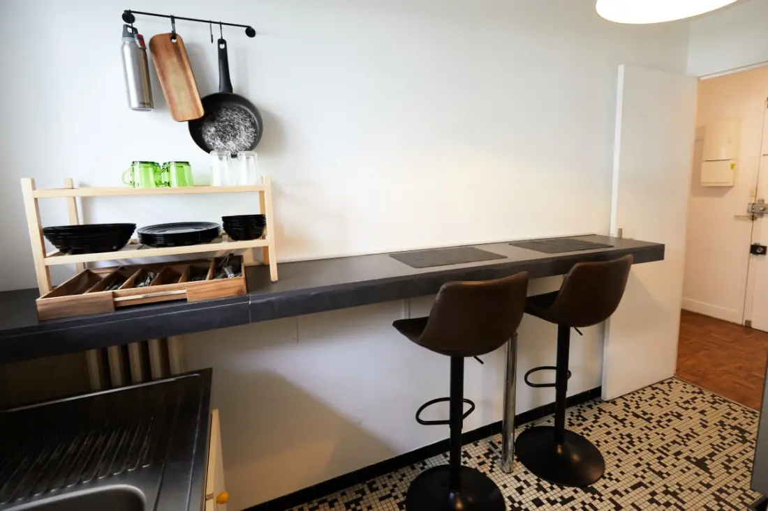Studio Avec écran Cinéma Près Bois De Vincennes