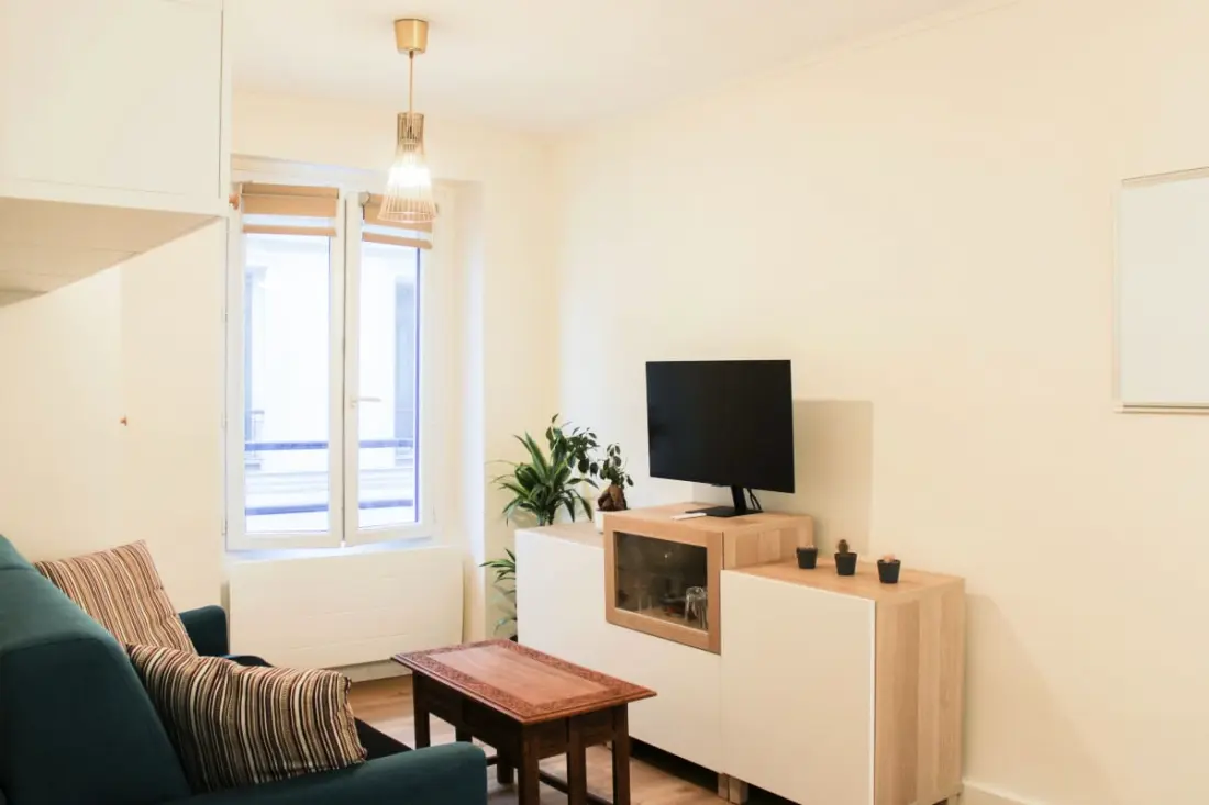 Studio Lumineux Calme Et Bien Situé