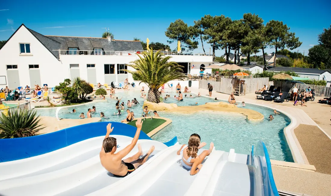 Camping Les Iles 51 étoiles★