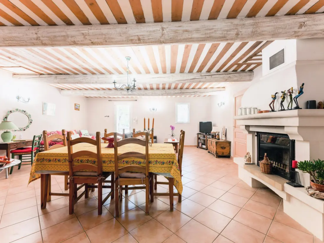 Maison de Vacances Pernes les Fontaines