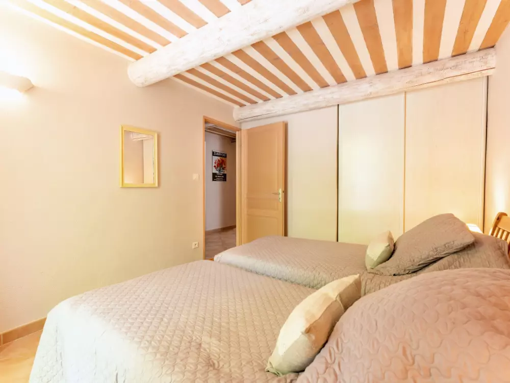 Maison de Vacances Pernes les Fontaines