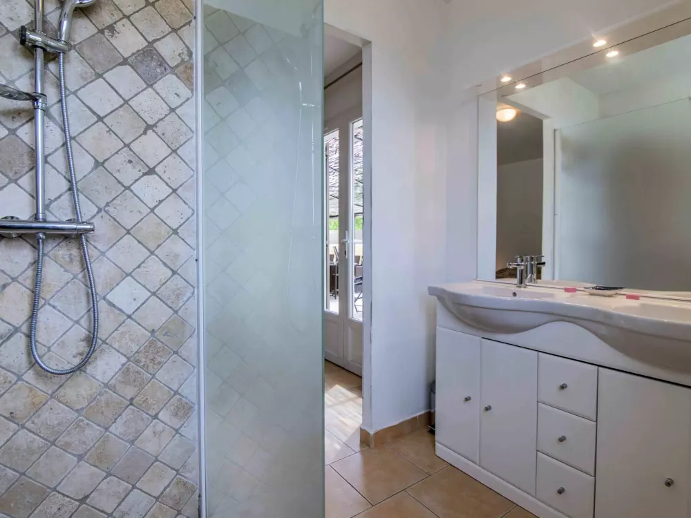 Maison de Vacances Pernes les Fontaines