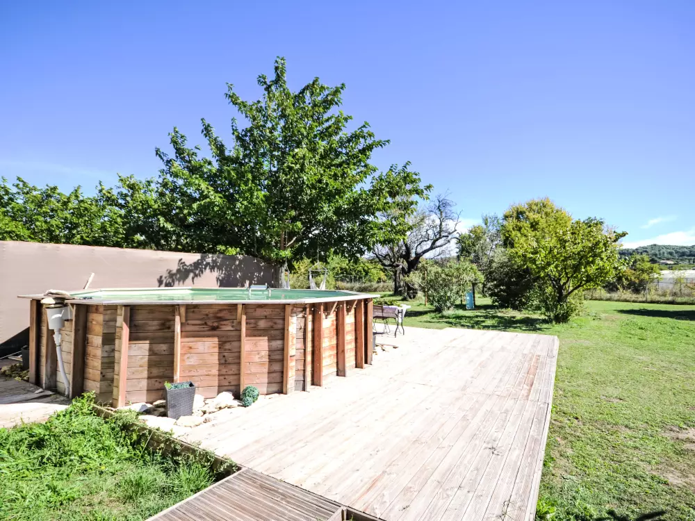 Maison de Vacances Pernes les Fontaines