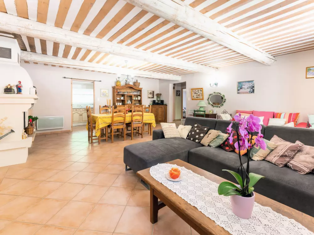 Maison de Vacances Pernes les Fontaines