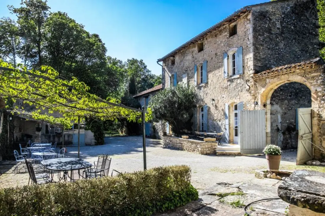 Superbe Mas Provencal Avec Piscine Chauffée