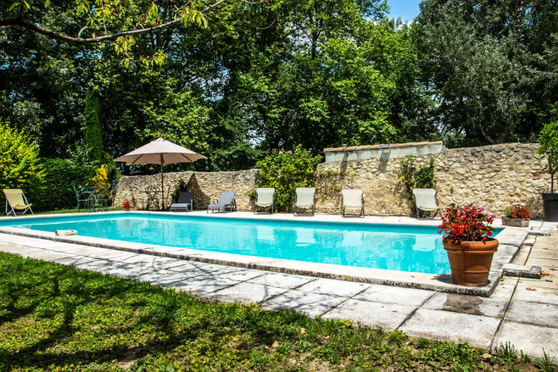 Superbe Mas Provencal Avec Piscine Chauffée