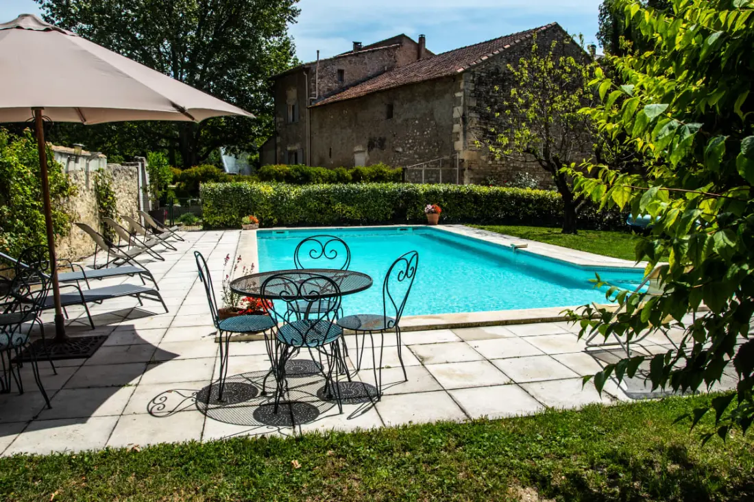 Superbe Mas Provencal Avec Piscine Chauffée