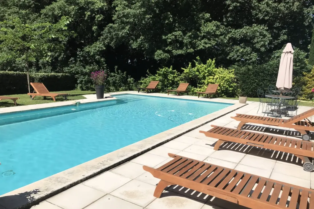 Superbe Mas Provencal Avec Piscine Chauffée