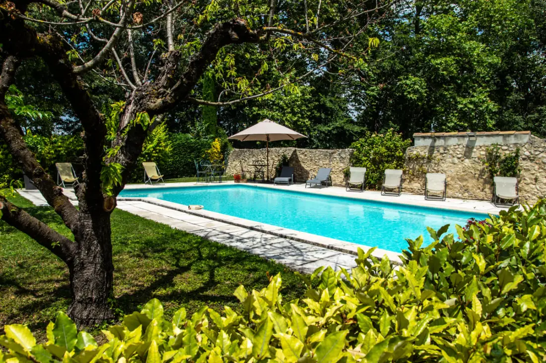 Superbe Mas Provencal Avec Piscine Chauffée